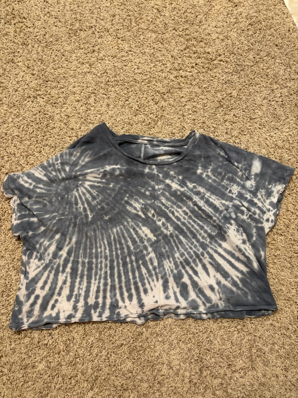 American Eagle Outfitters Navy and White Tie-Dye Cropped Tee
